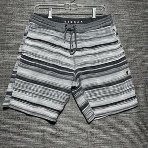 Vissla Shorts Men's Size 32 M Gray Striped Lounge Soft Drawstring